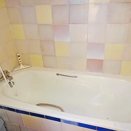 Holiday Rue De L'enclos